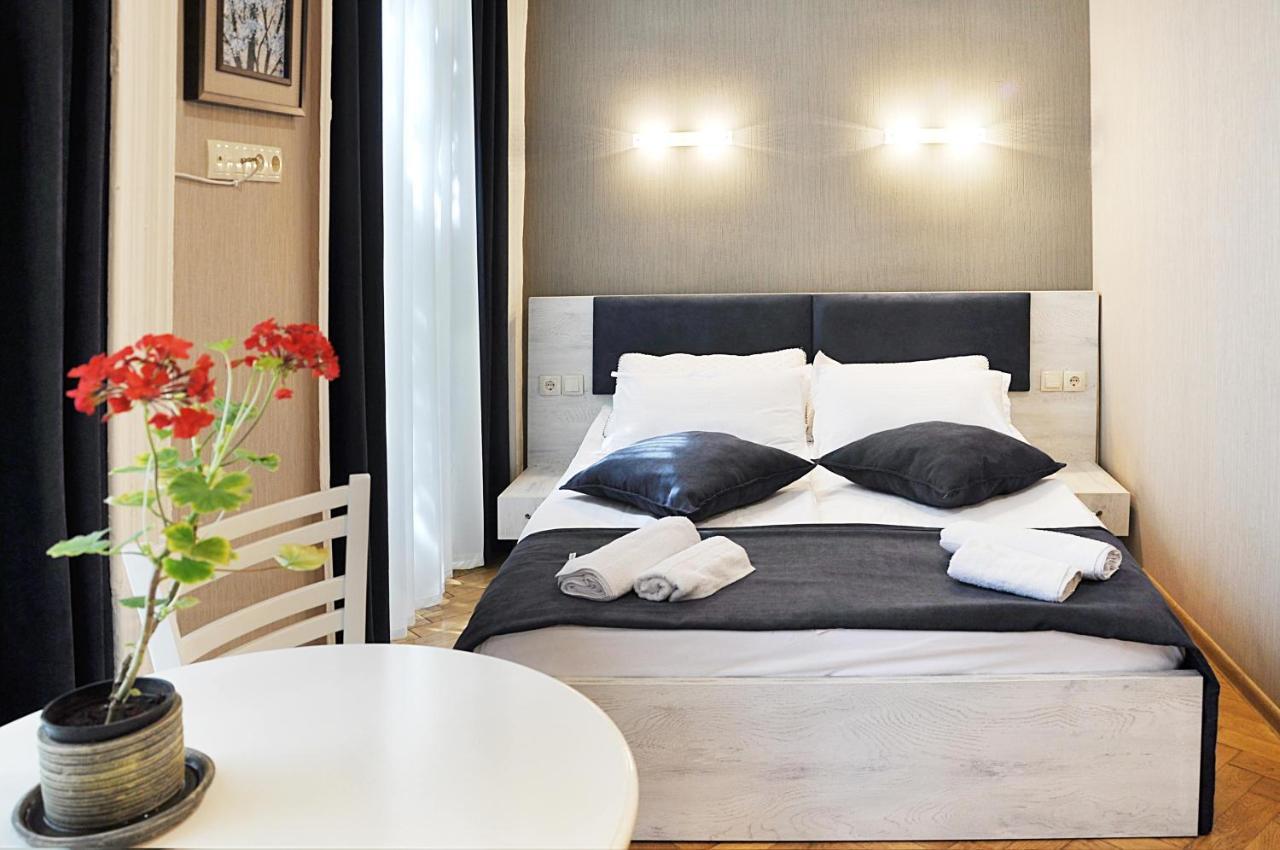 Hb Apartments Mari Brose Тбілісі Екстер'єр фото