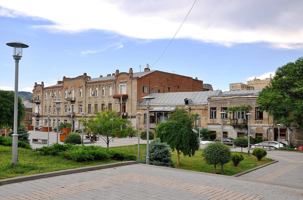 Hb Apartments Mari Brose Тбілісі Екстер'єр фото