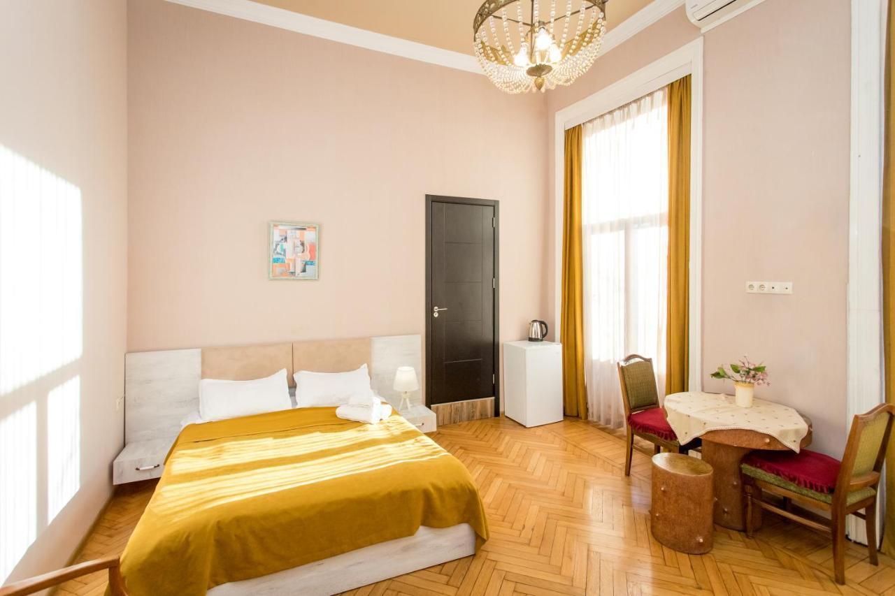 Hb Apartments Mari Brose Тбілісі Екстер'єр фото