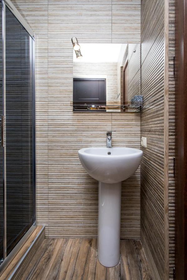 Hb Apartments Mari Brose Тбілісі Екстер'єр фото
