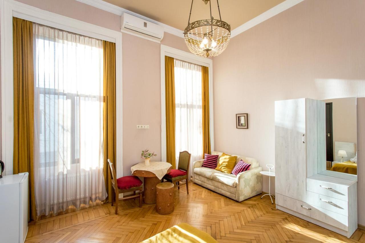 Hb Apartments Mari Brose Тбілісі Екстер'єр фото